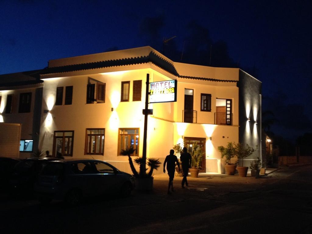 Hotel Il Pirata Cinisi Buitenkant foto