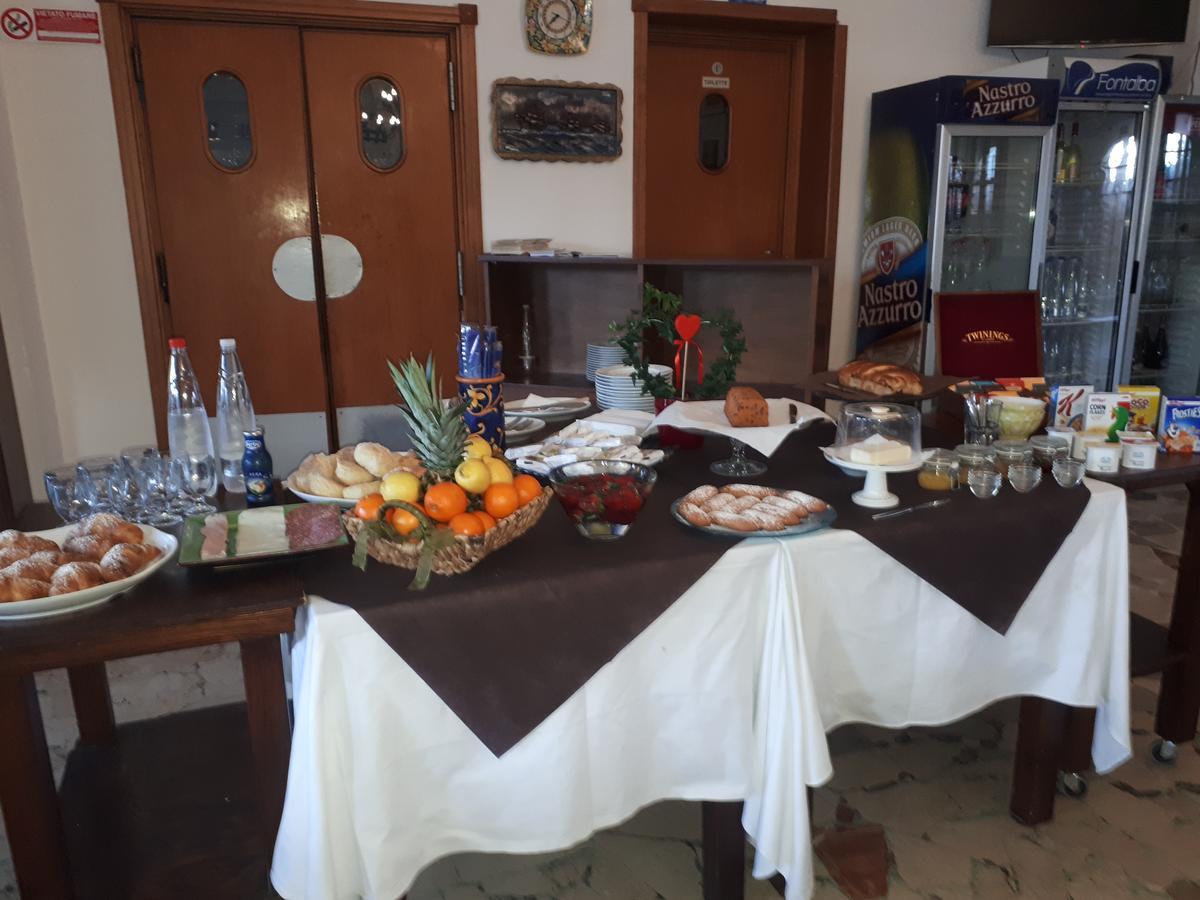 Hotel Il Pirata Cinisi Buitenkant foto