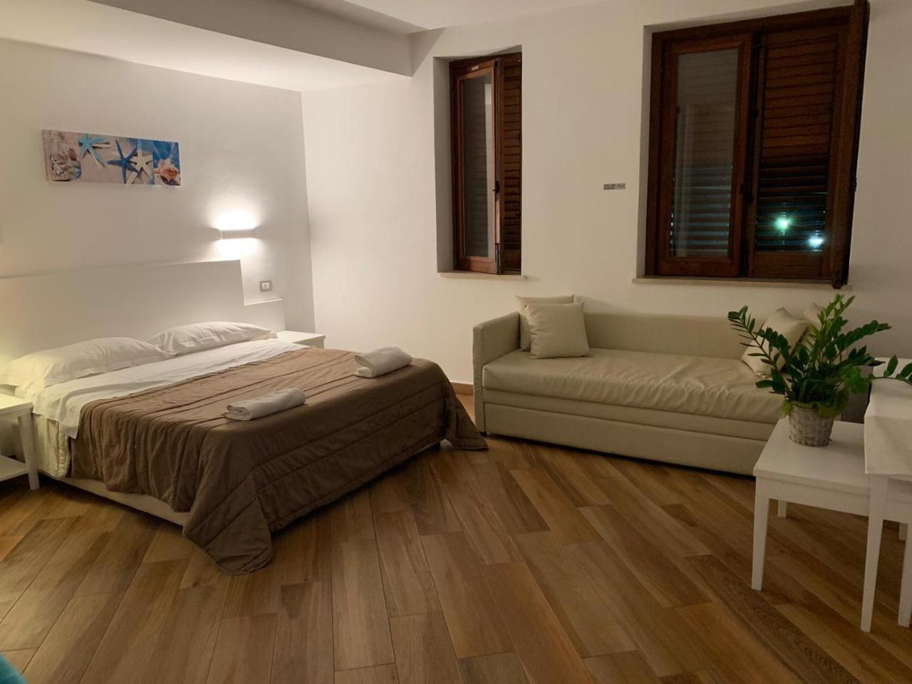 Hotel Il Pirata Cinisi Buitenkant foto